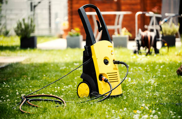 Best Animal Enclosure Cleaning  in Huntingtown, MD